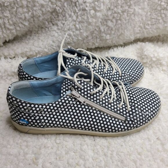 Cloud Footwear Aika Dots Pop‎ Supreme sneakers 39 - Picture 1 of 4